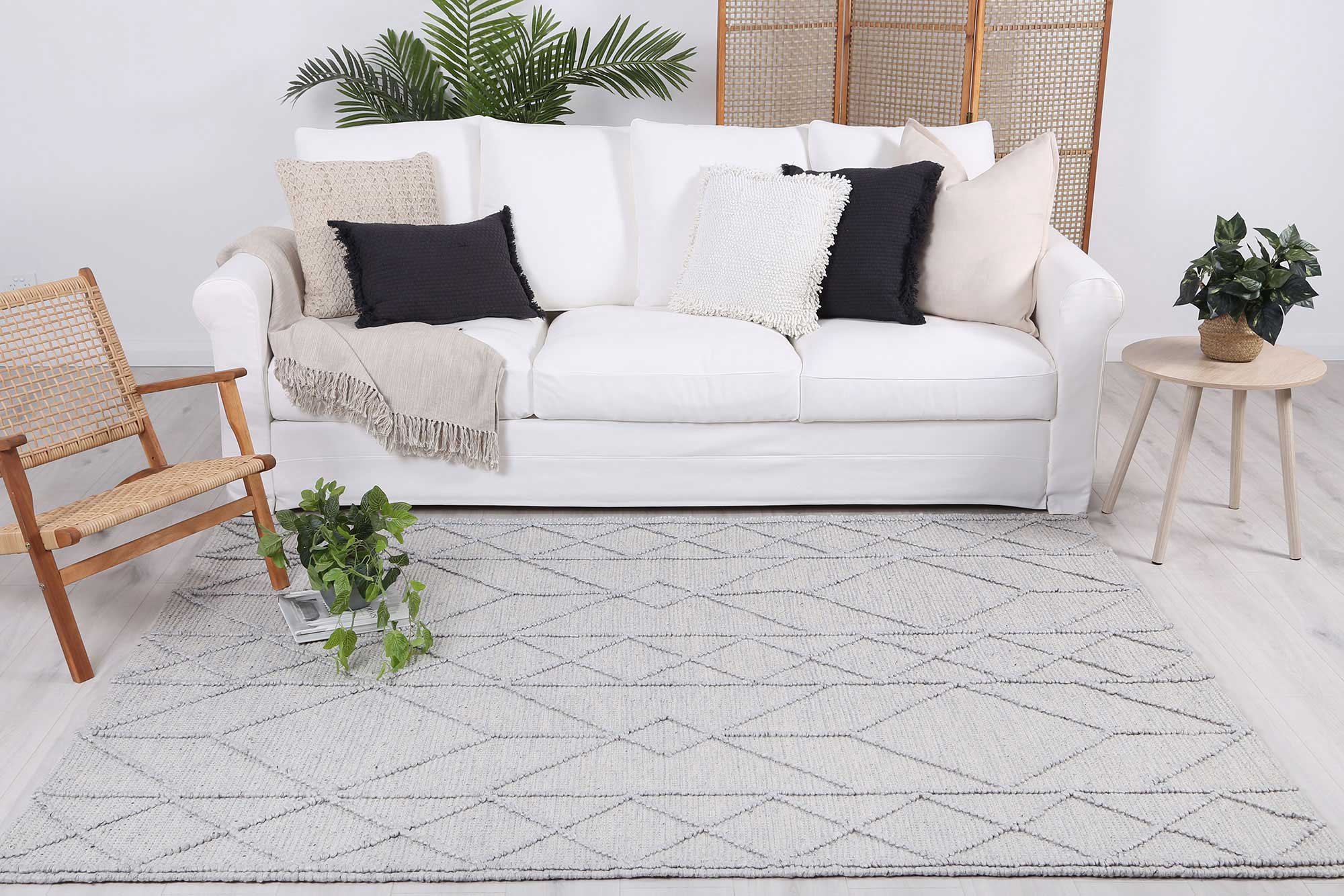 Kaiden Textured Grey Wool Rug