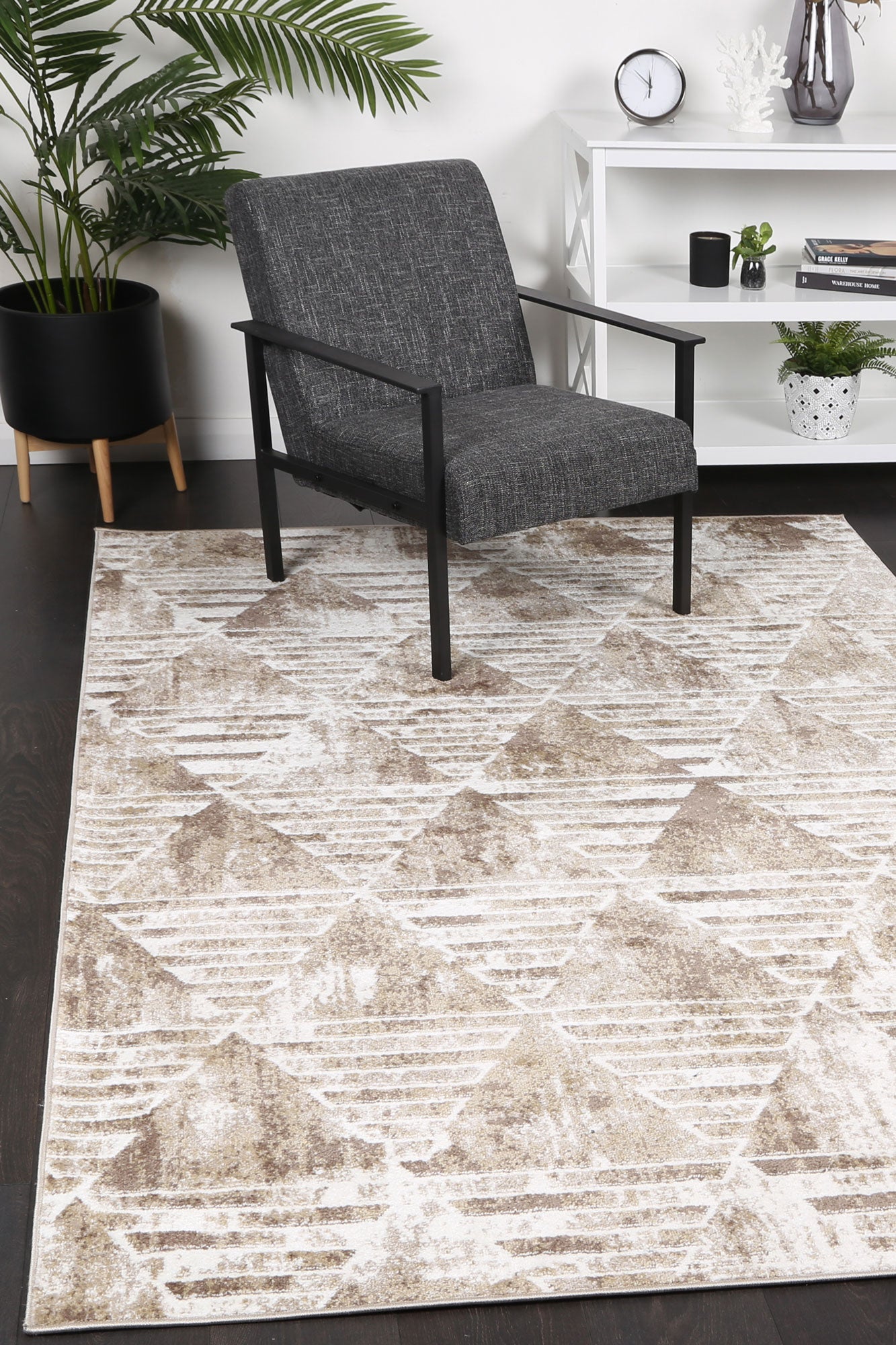 Windjana Transitional Geometric Latte Rug
