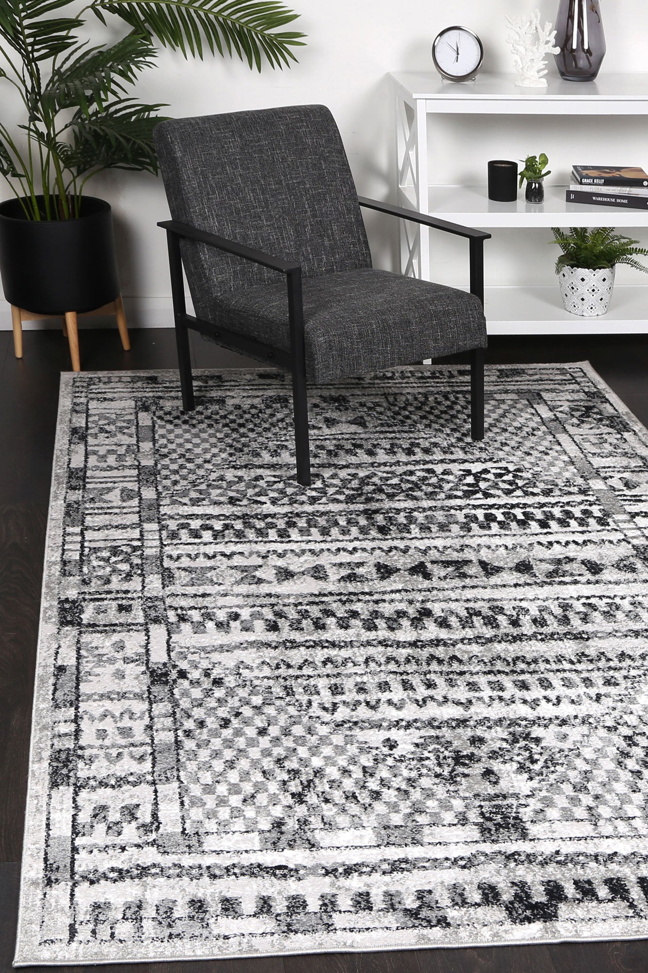 Windjana Tribal Charcoal Rug