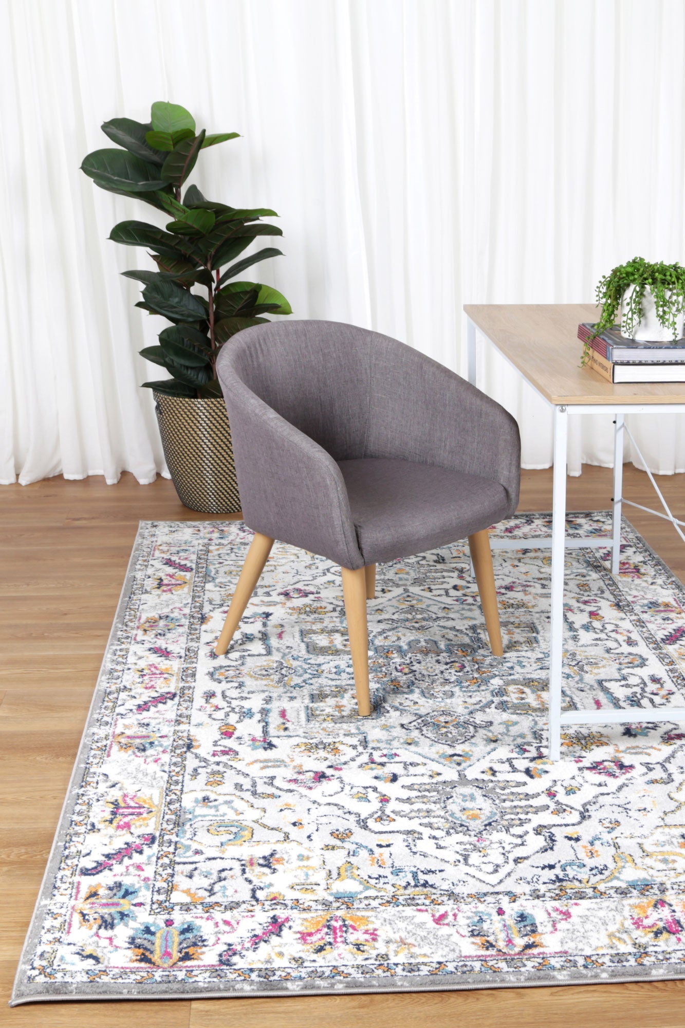 Ligures Multi Traditional Rug